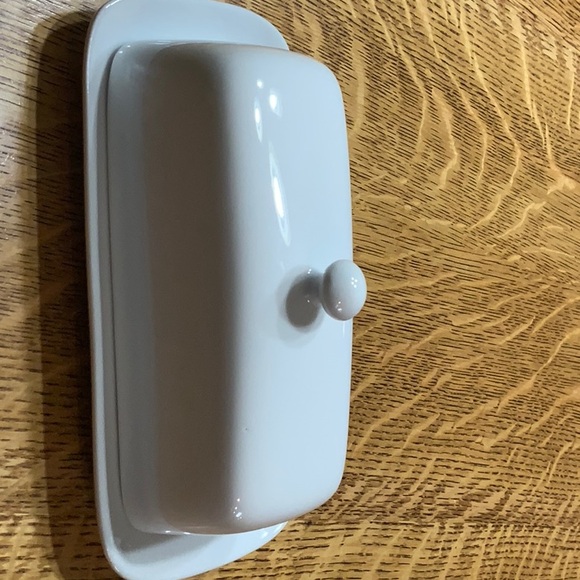 CORDIN BLEU White Ceramic Butter Dish - Picture 2 of 8